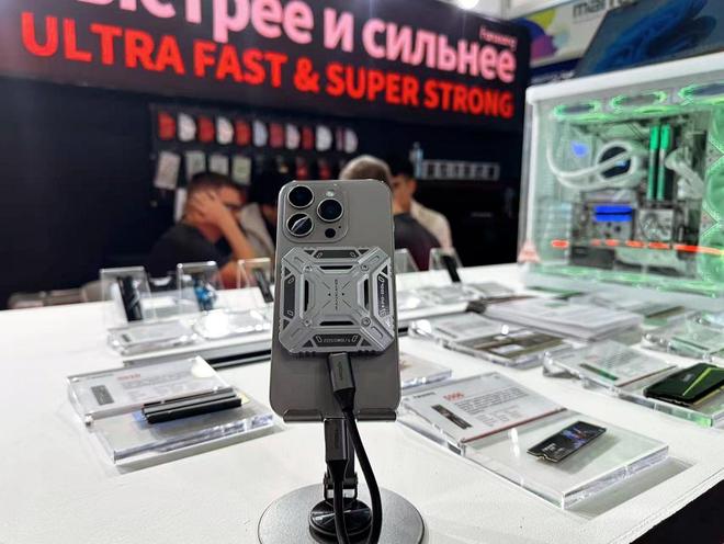025 Sviaz消费电子盛会中国存储品牌科技出海战略再添里程碑！mg不朽情缘游戏登录入口从欧亚腹地辐射全球：领德创科技亮相俄罗斯2(图4)