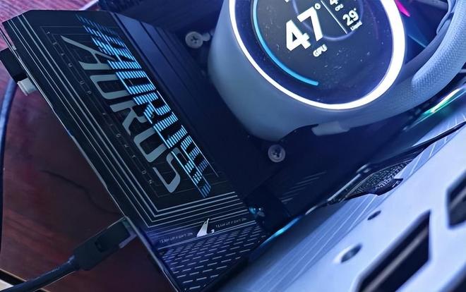 +WiFi7+USB4中端板玩出旗舰范儿mg不朽情缘技嘉B860M电竞雕:全快拆(图6) +WiFi7+USB4中端板玩出旗舰范儿mg不朽情缘技嘉B860M电竞雕:全快拆(图6)